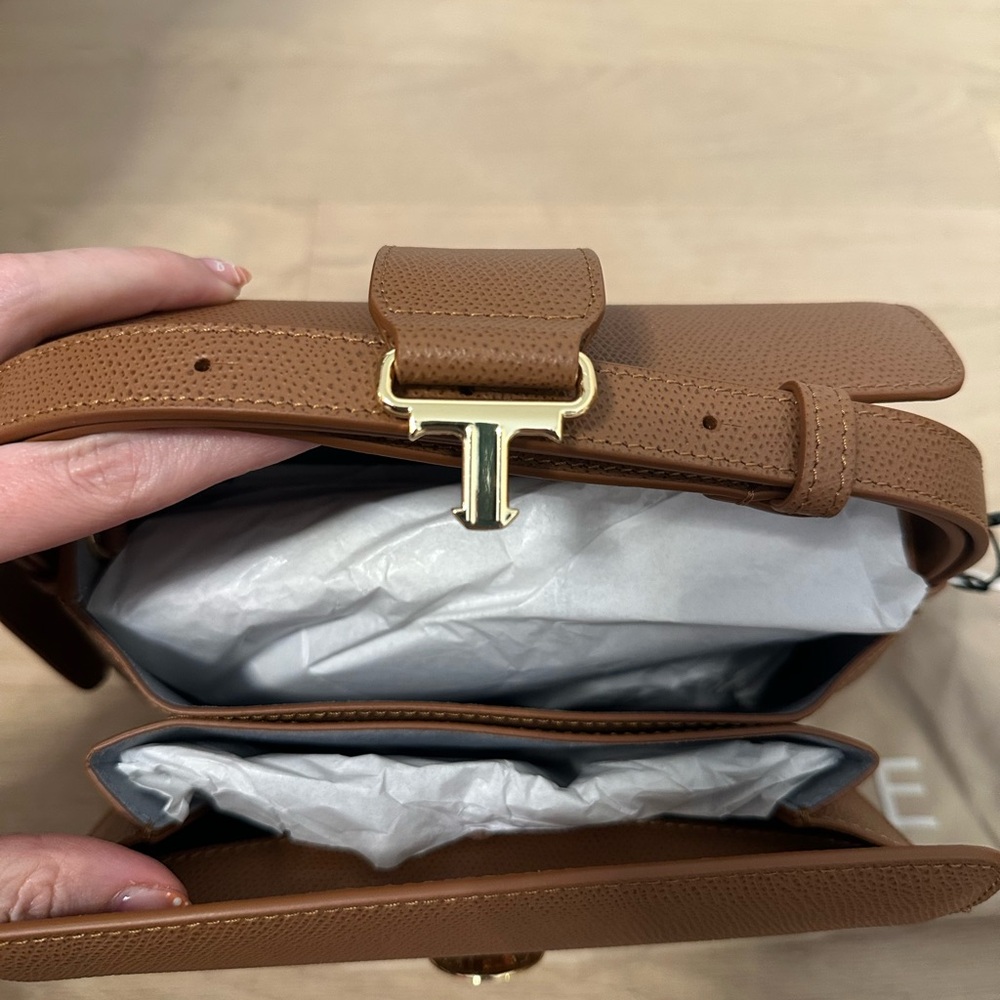 NWT Senreve Cadence Crossbody in pebbled chestnut with gold hardware - Picture 3 of 12